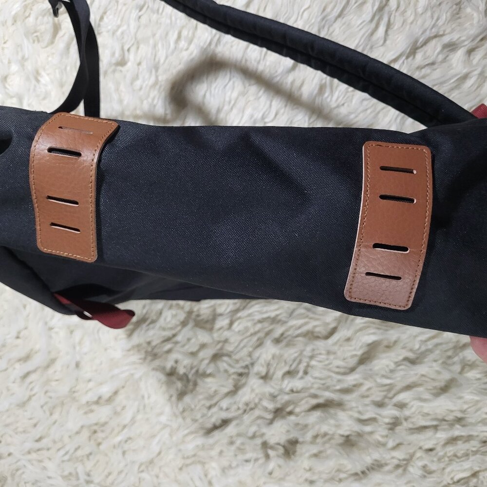 Patagonia * Goose Island Black Backpack Durable Outdoor Design - Picture 8 of 15